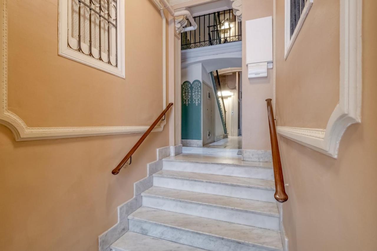 Sweet Inn - Lesseps Barcelona Luaran gambar